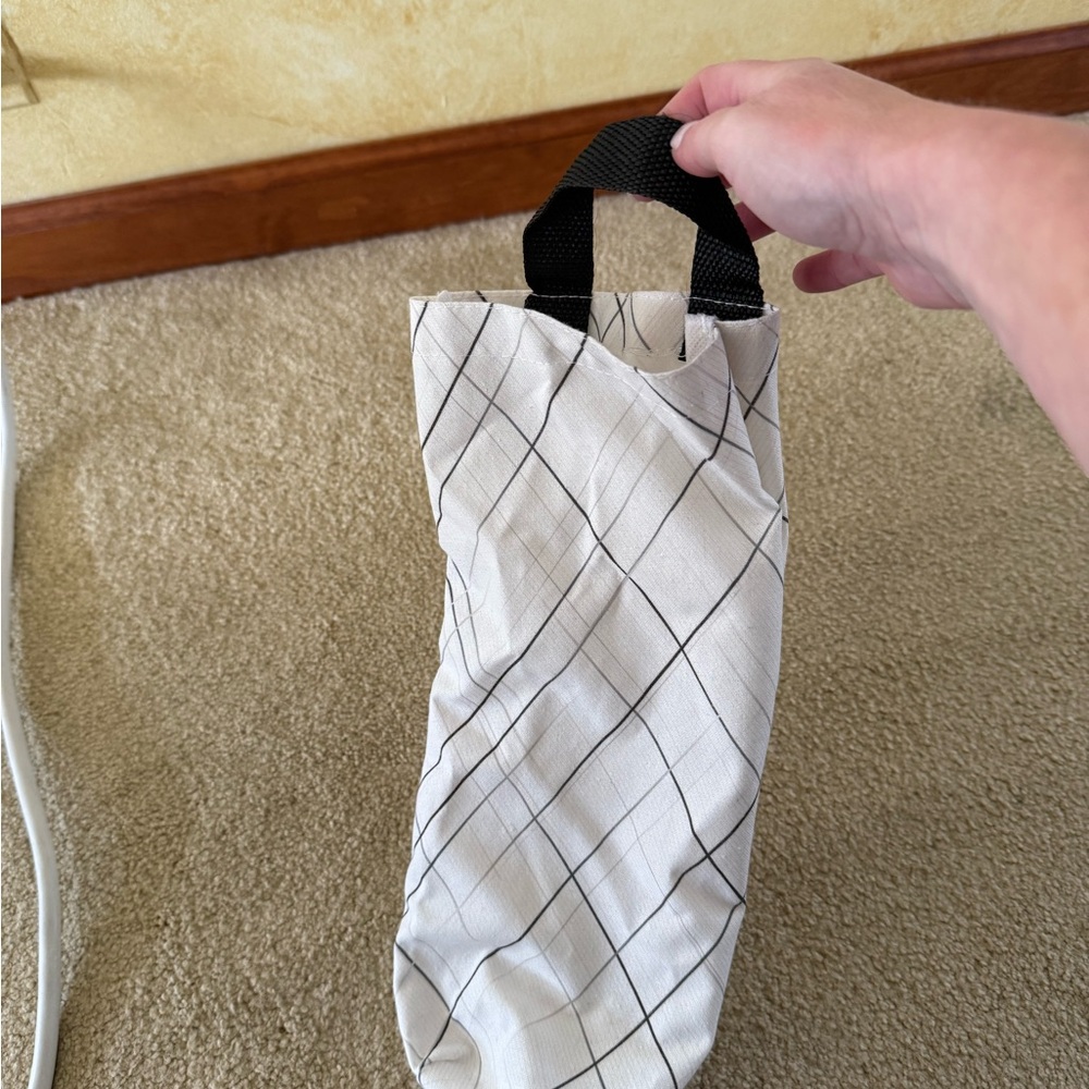 White and Black Grid plastic Bag holder